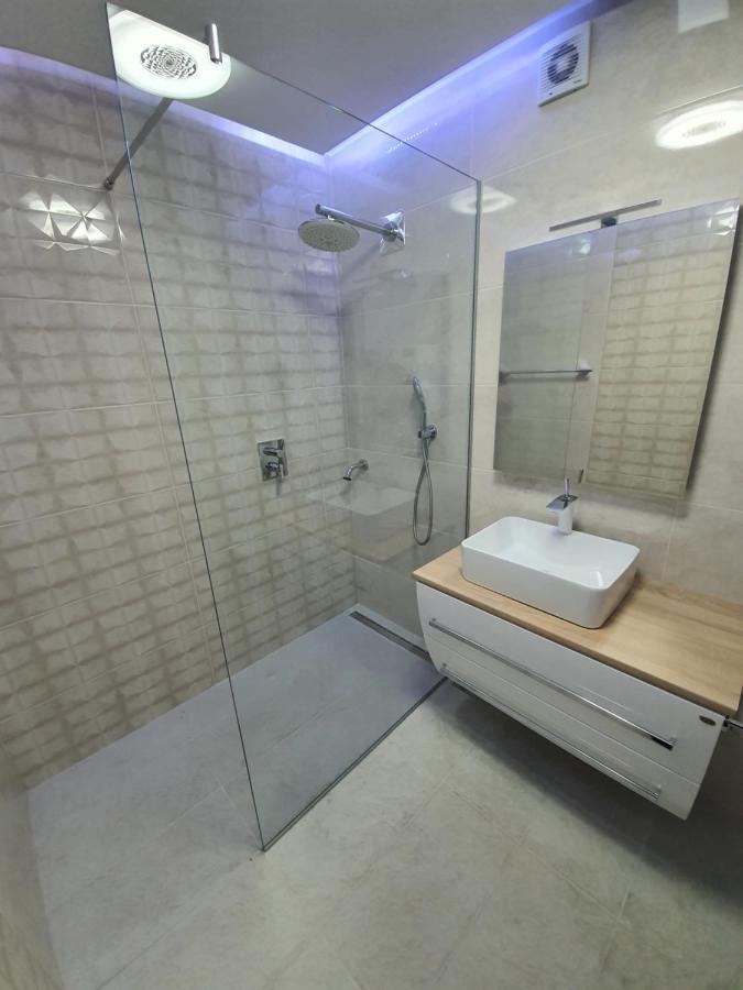Apartamento Ha'Alulu Split Exterior foto